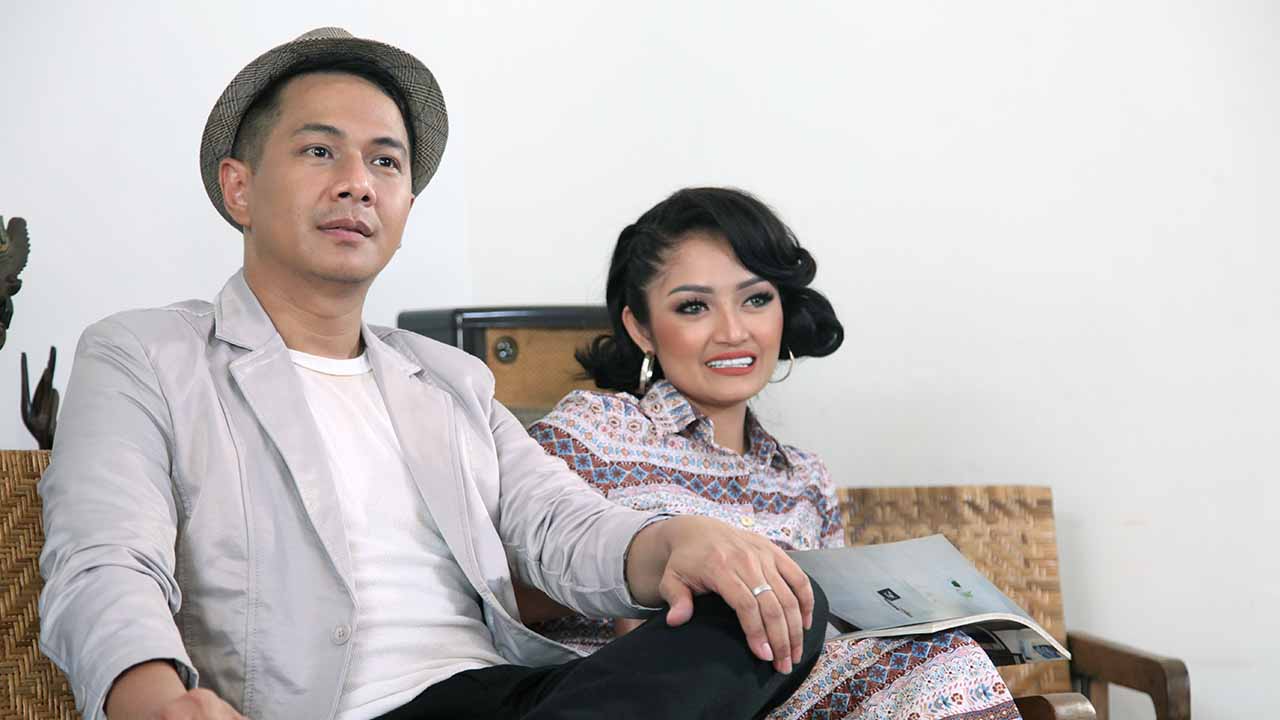 Delon & Siti Badriah Putar Serentak Single Duetnya