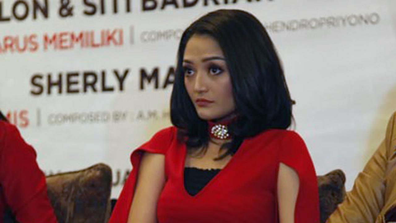 Siti Badriah Pilih Sinetron Ketimbang Nikah