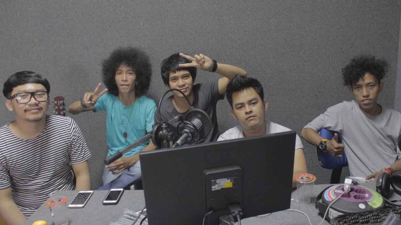 Annandra Visit Radio di Malang Jawa Timur