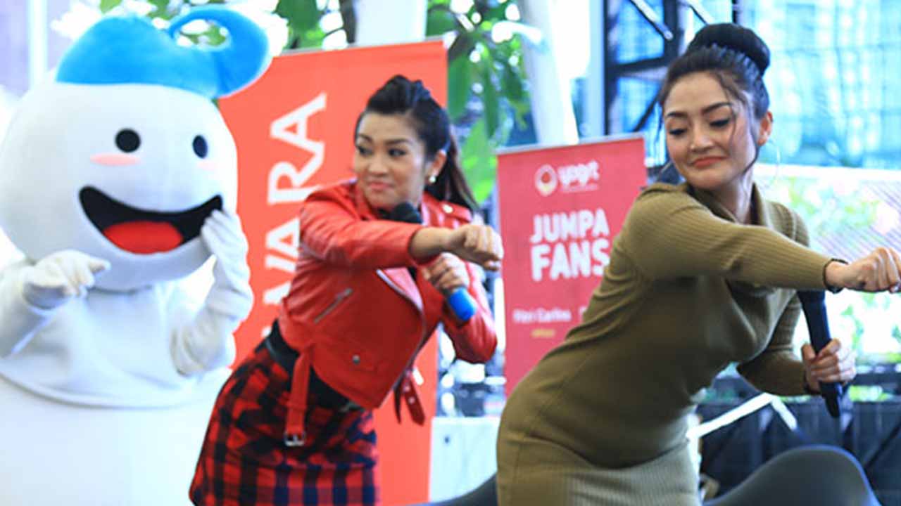 Fitri Carlina & Siti Badriah Meet And Greet Bersama Fans