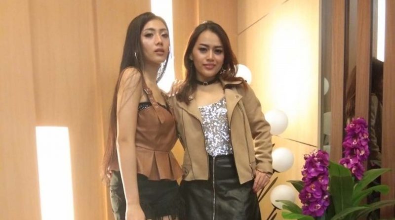 Dilza Duet Bening Hibur Komunitas Motor di Batam