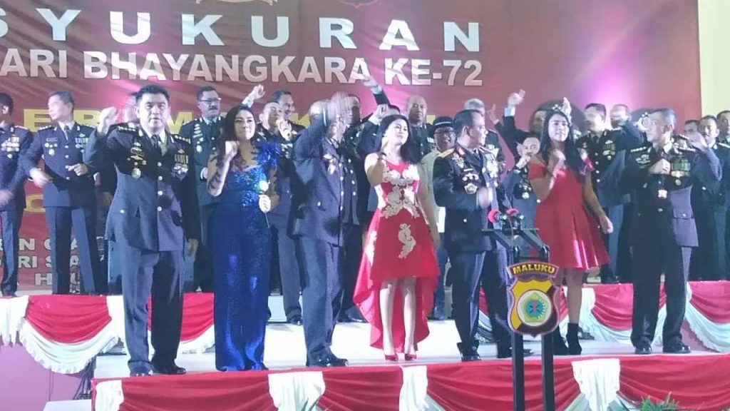 2Ratu's Meriahkan HUT Bhayangkara Ke-72 di Ambon