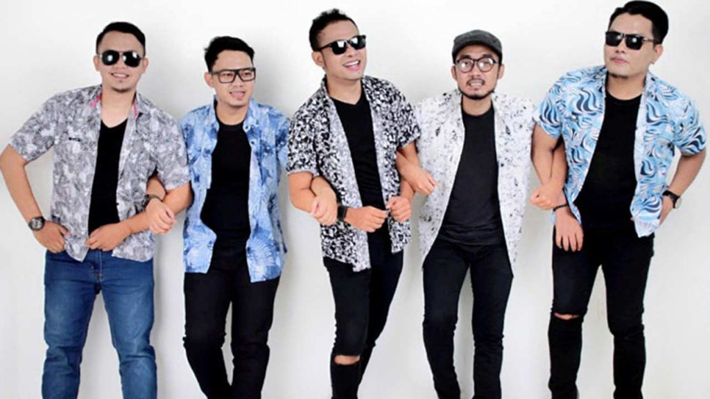 DeRama Band Bawakan Musik Tarling di Road Show 5 Kota
