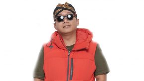 Hitsmaker Yogi RPH Jadi Arsitek Single Terbaru Sandrina