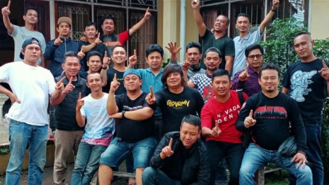 Ato Angkasa Bersama Alumni SMPN 1 Cianjur Jalani Tradisi Papajar