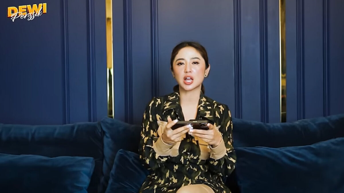 Penampilan Dewi Perssik Jadul Bawakan Lagu "Basah Basah" Viral